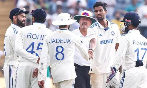 7 விக்கெட்டுகளை எடுத்த வாஷிங்டன் சுந்தர்.. முதல் இன்னிங்ஸில் நியூசிலாந்து 259-க்கு ஆல் அவுட்