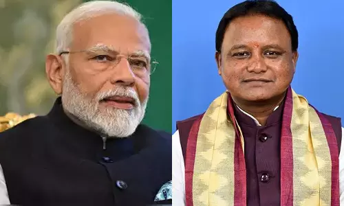 டானா புயல்: ஒடிசா முதல்வரிடம் பேசிய மோடி- அனைத்து உதவிகளையும் செய்வதாக உறுதி