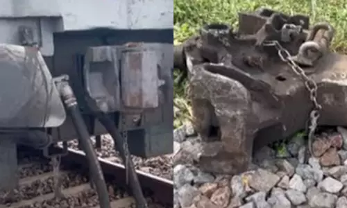 காட்பாடி அருகே எக்ஸ்பிரஸ் ரெயில் என்ஜின் தனியாக கழன்று ஓடியதால் பரபரப்பு