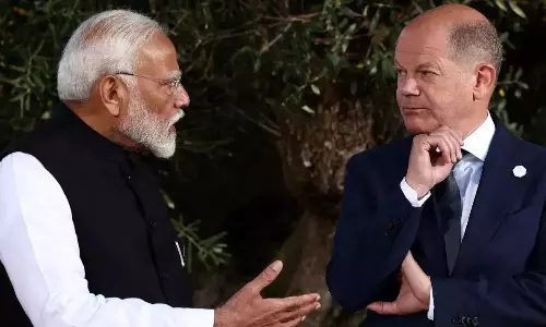 இந்தியா வந்த ஜெர்மன் அதிபர் ஓலாஃப் ஷோல்ஸ்.. பிரதமர் மோடியை சந்தித்து பேச்சு