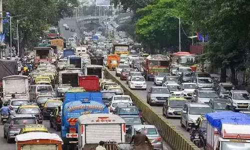 தவெக மாநாடு- கூட்ட நெரிசலை தவிர்க்க போக்குவரத்தை மாற்றிவிட முடிவு