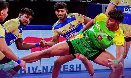 புரோ கபடி லீக்: திரில் வெற்றி பெற்றது பாட்னா பைரேட்ஸ்