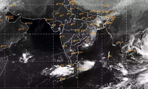 2 மாவட்டங்களில் காலை 10 மணி வரை மழைக்கு வாய்ப்பு