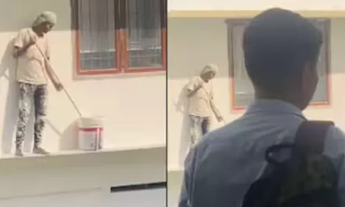 தேசிய கீதத்திற்கு மரியாதை... மனதை கவரும் வீடியோ