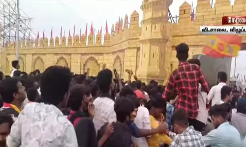 த.வெ.க. முதல் மாநாடு- அதிகாலை முதலே ஆரவாரத்துடன் குவிந்த பல்லாயிரக்கணக்கான தொண்டர்கள்