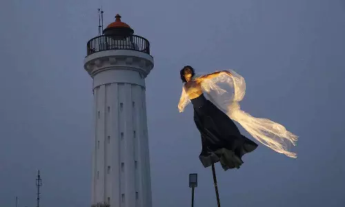 புதுச்சேரி கடற்கரை சாலையில் பிரான்ஸ் கலைநிகழ்ச்சிகள்