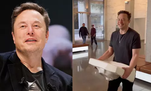 இதுதான் நிஜம்.. எக்ஸ் ஆபீசுக்குள் தண்ணீர் சிங்க் உடன் நுழையும் மஸ்க் -  வீடியோ மீண்டும் வைரல்