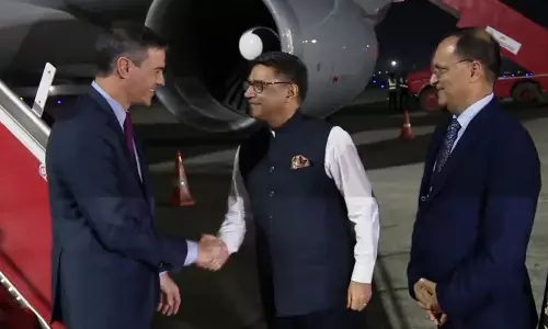 இந்தியா வந்தடைந்தார் ஸ்பெயின் பிரதமர்: அதிகாரிகள் உற்சாக வரவேற்பு