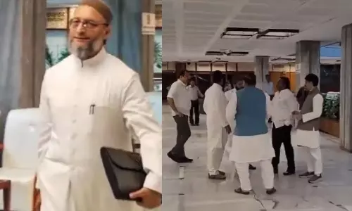 வக்பு மசோதா கூட்டுக்குழு கூட்டம்.. கூட்டமாக வெளிநடப்பு செய்த எதிர்க்கட்சி எம்.பி.க்கள்