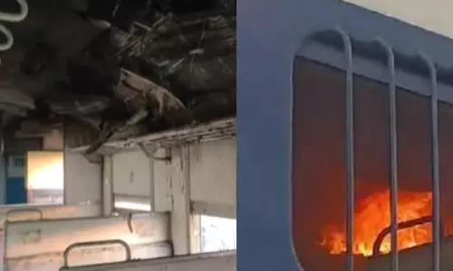 அரியானா: ஓடும் ரெயிலில் வெடித்துச் சிதறிய பட்டாசுகள்.. தீவிபத்தில் 4 பேர் படுகாயம்