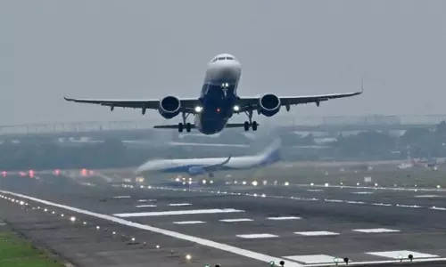 தீபாவளி பண்டிகையை முன்னிட்டு விமான கட்டணம் 2 மடங்கு அதிகரிப்பு