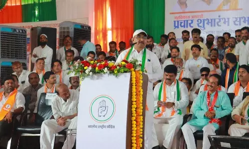 பா.ஜ.க. முன்னாள் எம்.பி காங்கிரசில் இணைந்தார்