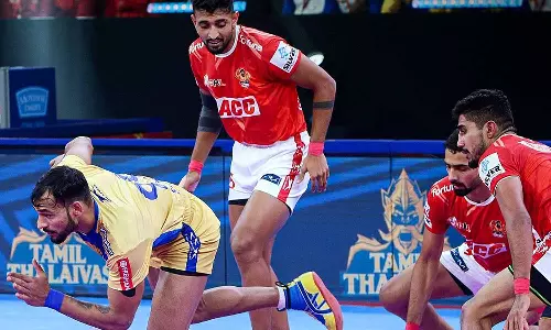 புரோ கபடி லீக்: குஜராத்தை வீழ்த்தியது தமிழ் தலைவாஸ்