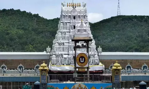 திருப்பதியில் மாற்று மத பணியாளர்களை நீக்க புதிய அறங்காவலர் குழு தலைவர் முடிவு