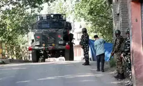 புலம்பெயர் தொழிலாளர்கள் மீது பயங்கரவாதிகள் துப்பாக்கி சூடு