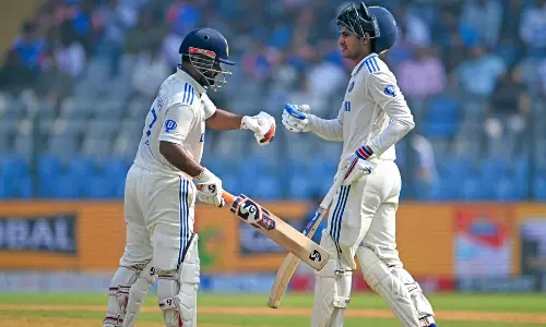 மும்பை வான்கடே டெஸ்ட்: சுப்மன் கில், ரிஷப் பண்ட் அரைசதம்