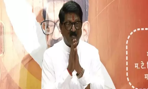 இறக்குமதி பொருள்: ஷைனா என்.சி.யிடம் மன்னிப்பு கேட்ட உத்தவ் சிவசேனா எம்.பி