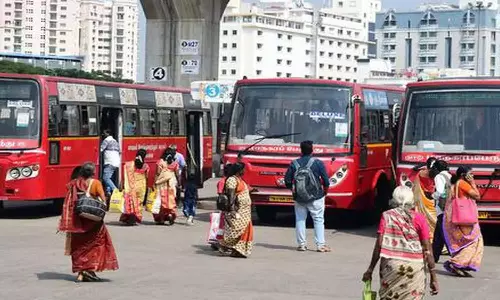 கிளாம்பாக்கம் பஸ் நிலையத்தில் இருந்து கூடுதலாக 250 பஸ்கள் இயக்கம்