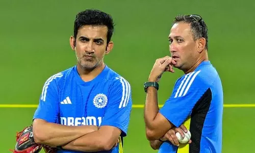 கவுதம் கம்பீர் அதிகாரத்தை பறிக்க கிரிக்கெட் வாரியம் முடிவு