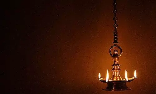 சரவிளக்கு ஏற்றுவதன் பலன்கள்