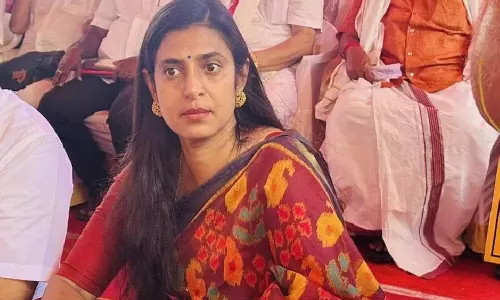 நடிகை கஸ்தூரியிடம் விசாரணை நடத்த போலீசார் ஆலோசனை