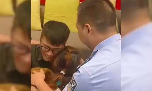 ஃபேமிலியாடா நீங்களாம்..? 34 ஆண்டுகளுக்கு பின் கண்டுபிடித்த குடும்பத்தை உதறித் தள்ளிய நபர்