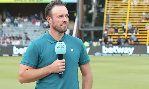 அந்த 4 பேரு மிக முக்கியம்.. ஆர்.சி.பி.-க்கு சூப்பர் டிப்ஸ் கொடுத்த ஏபி டி வில்லியர்ஸ்