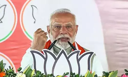 மகாராஷ்டிராவின் வளர்ச்சிக்கு காங்கிரஸ் எதிராக உள்ளது- தேர்தல் பிரசாரத்தில் பிரதமர் மோடி கடும் தாக்கு