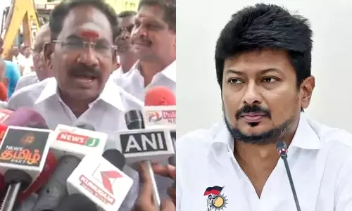 ஆலமரமே பிடுங்கிக்கொண்டு போயிருக்கிறது- உதயநிதிக்கு செல்லூர் ராஜூ பதிலடி