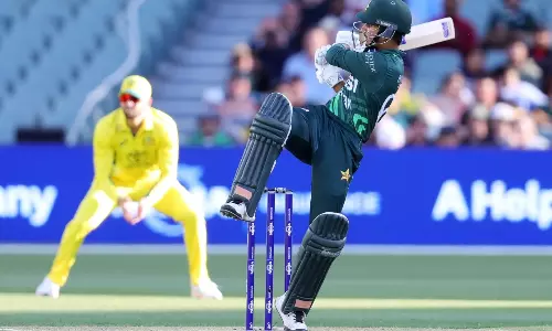 ஆஸ்திரேலியாவை அடித்து நொறுக்கிய பாகிஸ்தான்.. 9 விக்கெட்டில் அபார வெற்றி