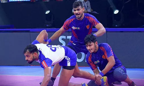 புரோ கபடி லீக்: தபாங் டெல்லி, பாட்னா பைரேட்ஸ் அணிகள் வெற்றி