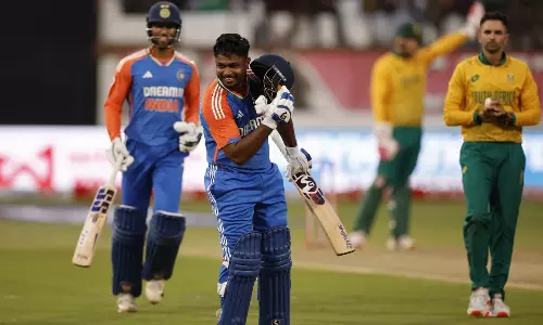 டி20 கிரிக்கெட்டில் தொடர்ச்சியாக இரண்டு சதம்: சாதனை படைத்த சாம்சன்