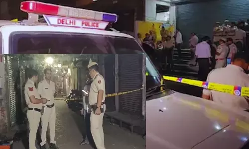 டெல்லியில் 3 இடங்களில் துப்பாக்கி சூடு- ஜாமீனில் வந்த ரவுடி சுட்டுக்கொலை