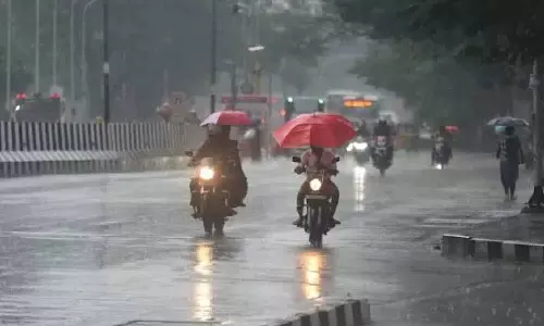 இந்த 3 நாள் ரெடியா இருங்க.. தமிழகத்தில் கொட்டித்தீர்க்க போகும் கனமழை - வானிலை ஆய்வு மையம்