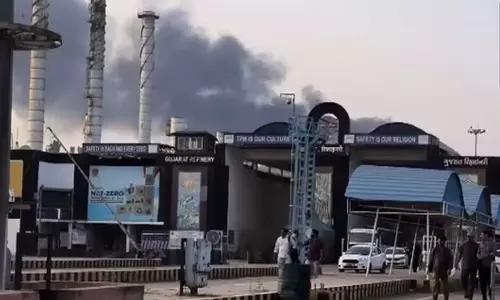 குஜராத்: இந்தியன் ஆயில் நிறுவனத்தின் சுத்திகரிப்பு ஆலையில் பயங்கர வெடி விபத்து