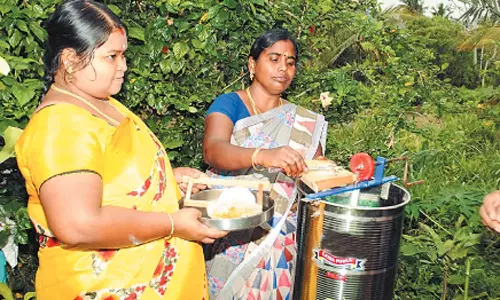 1,480 மகளிர் சுயஉதவிக் குழுக்களுக்கு ரூ.2.22 கோடி சுழல் நிதி