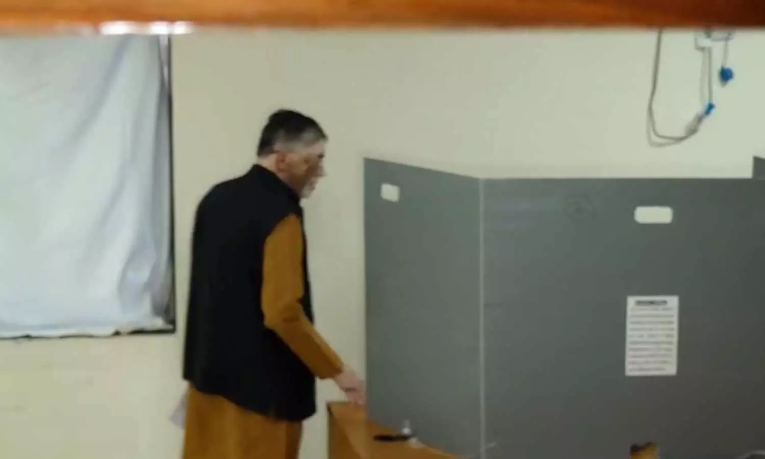 ஜார்க்கண்ட் மாநில ஆளுநர் சந்தோஷ் கங்வார்... ... ஜார்க்கண்ட் சட்டசபை முதற்கட்ட தேர்தல், வயநாடு இடைத்தேர்தல் வாக்குப்பதிவு- லைவ் அப்டேட்ஸ் ஜார்க்கண்ட் மாநில ஆளுநர் சந்தோஷ் கங்வார்... ... ஜார்க்கண்ட் சட்டசபை முதற்கட்ட தேர்தல், வயநாடு இடைத்தேர்தல் வாக்குப்பதிவு- லைவ் அப்டேட்ஸ்