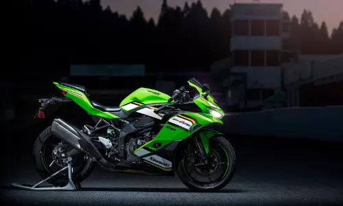 ரூ. 9.42 லட்சத்திற்கு 400 சிசி பைக் அறிமுகம் செய்த கவாசகி - என்ன ஸ்பெஷல்?