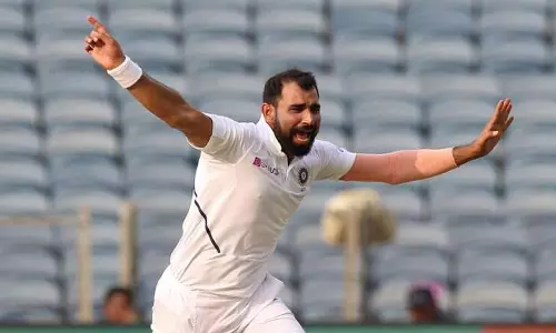 சிங்கம் இறங்குனா காட்டுக்கே விருந்து.. ரஞ்சி போட்டியில் 4 விக்கெட்டுகள் வீழ்த்தி முகமது சமி அசத்தல்