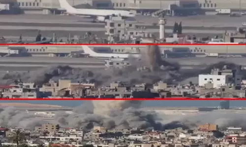 லெபனானில் இஸ்ரேல் தாக்குதல்.. ஏர்போர்ட்டில் விமானம் புறப்படும்போது விழுந்த வெடிகுண்டு - வீடியோ