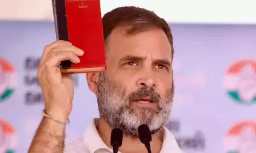 பிரதமர் மோடிக்கு அரசியலமைப்பு புத்தகம் வெற்று புத்தகமாகத் தெரிகிறது: ராகுல் காந்தி