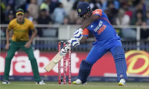 டி20 கிரிக்கெட்டில் ஒரே ஆண்டில் 3 சதங்கள்: சஞ்சு சாம்சன் புது சாதனை