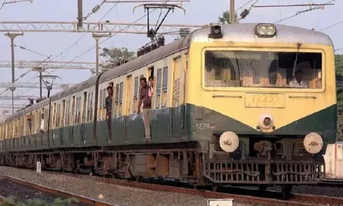 கடற்கரை-தாம்பரம் இடையே நாளை மின்சார ரெயில் சேவையில் மாற்றம்