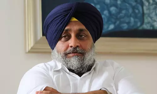 சிரோமணி அகாலி தளம் கட்சி தலைவர் பதவியில் இருந்து விலகினார் சுக்பீர் சிங் பாதல்