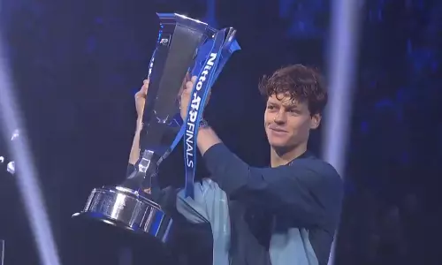 ஆண்கள் டென்னிஸ் சாம்பியன்ஷிப்: சாம்பியன் பட்டம் வென்றார் சின்னர்