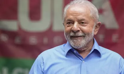 பிரேசிலில் அதிபரை கொன்று ஆட்சியை கவிழ்க்க சதி-  ராணுவ அதிகாரிகள் 5 பேர் கைது