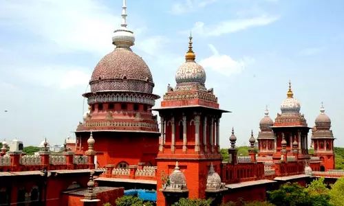 வழக்கறிஞர்கள் மீதான தாக்குதல்- பார் கவுன்சிலுக்கு நீதிமன்றம் உத்தரவு