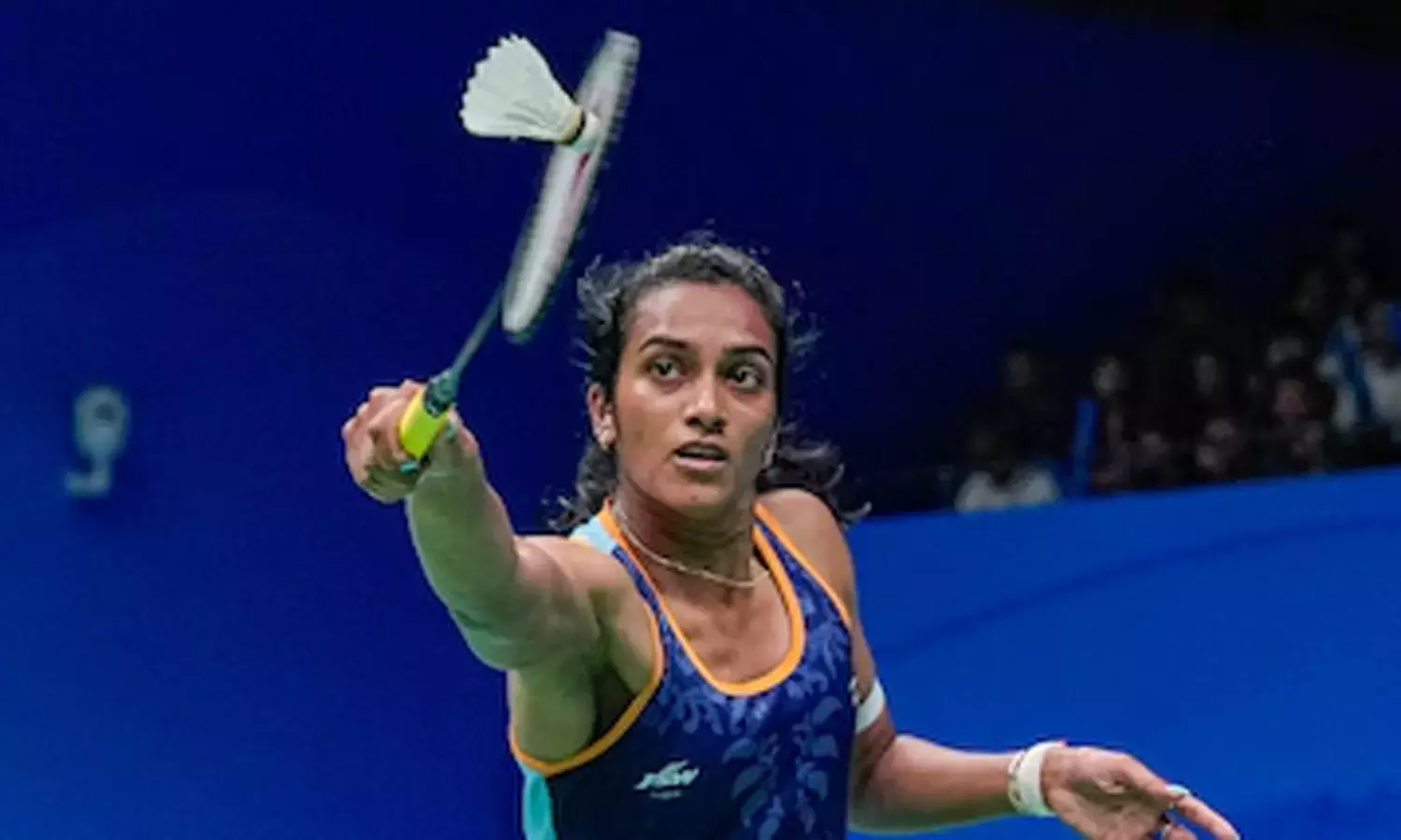 சீனா மாஸ்டர்ஸ் பேட்மிண்டன்: 2வது சுற்றில் பி.வி.சிந்து அதிர்ச்சி தோல்வி