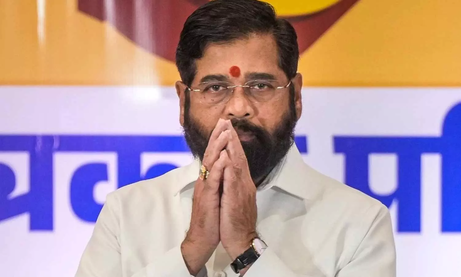 மகாயுதி கூட்டணிக்கு அமோக வெற்றி கிடைக்கும் என... ... வயநாடு இடைத்தேர்தல்- 4 லட்சம் வாக்கு வித்தியாசத்தில் பிரியங்கா காந்தி வெற்றி: லைவ் அப்டேட்ஸ்