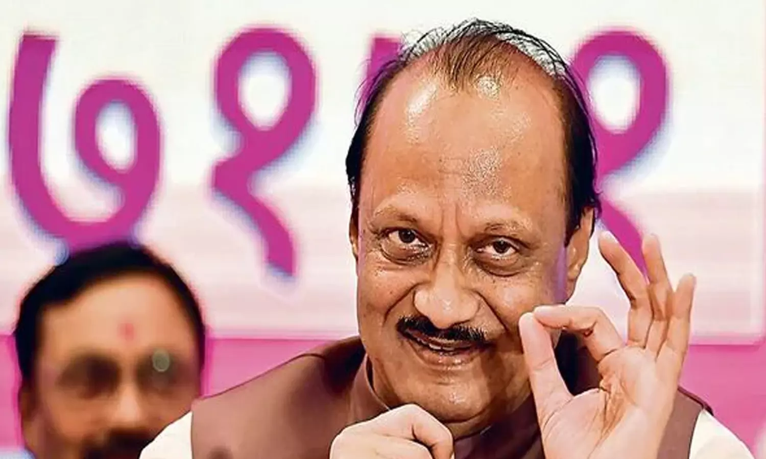 மகாராஷ்டிரா மாநில வெற்றியை தொடர்ந்து அம்மாநில துணை... ... வயநாடு இடைத்தேர்தல்- 4 லட்சம் வாக்கு வித்தியாசத்தில் பிரியங்கா காந்தி வெற்றி: லைவ் அப்டேட்ஸ்